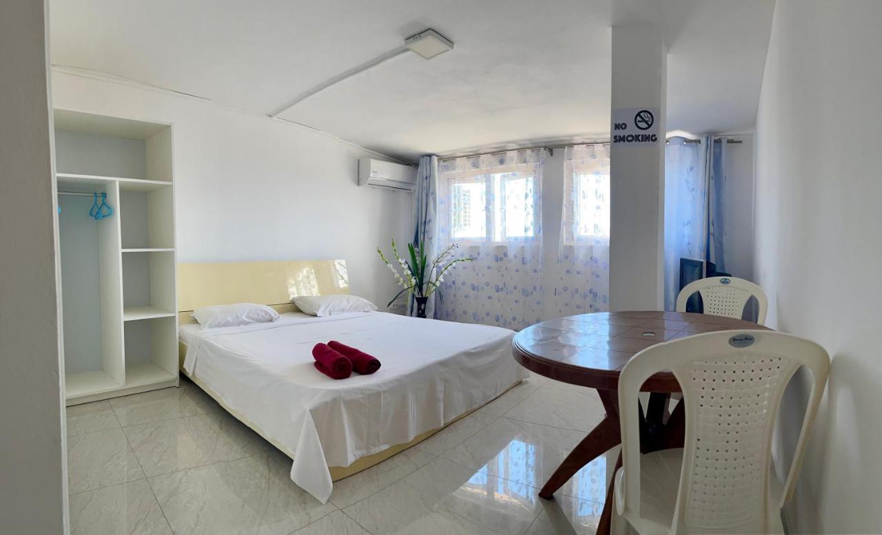 Sun & Shine Holiday Resort Flic-en-Flacq Екстериор снимка