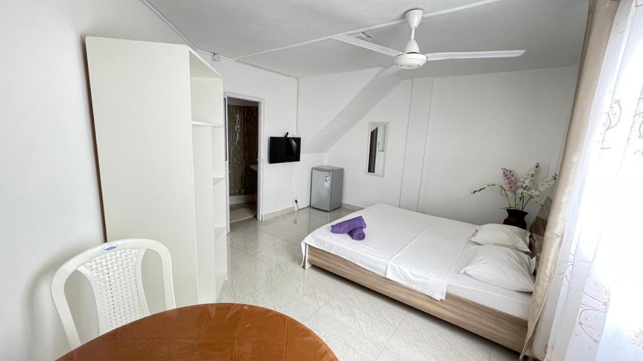 Sun & Shine Holiday Resort Flic-en-Flacq Екстериор снимка
